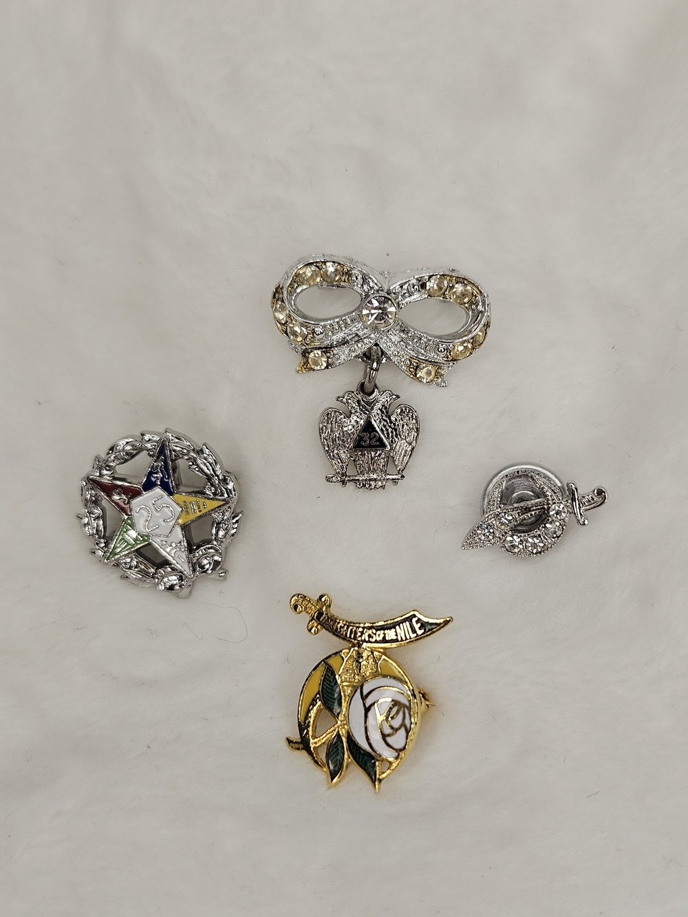 4 Vintage Masonic Pins